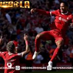 Roberto Firmino menyelamatkan Liverpool dari kekalahan sekaligus menjaga harapan klub lolos ke Liga Champions musim depan dalam laga perpisahannya dengan publik Anfield.