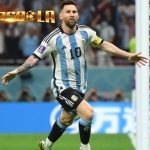 Tak Ikut Lawan Indonesia, Messi Langsung Cetak Hat-trick di Kampung Halaman dan Namanya Dipuja Seisi Stadion!