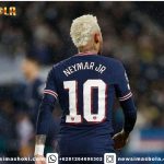 Pelatih Barcelona, Xavi Hernandez, membantah rumor yang menyebut El Barca mengincar Neymar usai gagal memulangkan Lionel Messi.