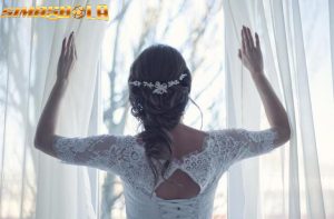 Viral Pengantin Unjuk Gigi Menari Jaipong Dapat Saweran Pengantin wanita ini menari jaipong saat masih mengenakan kebaya putih lengkap dengan