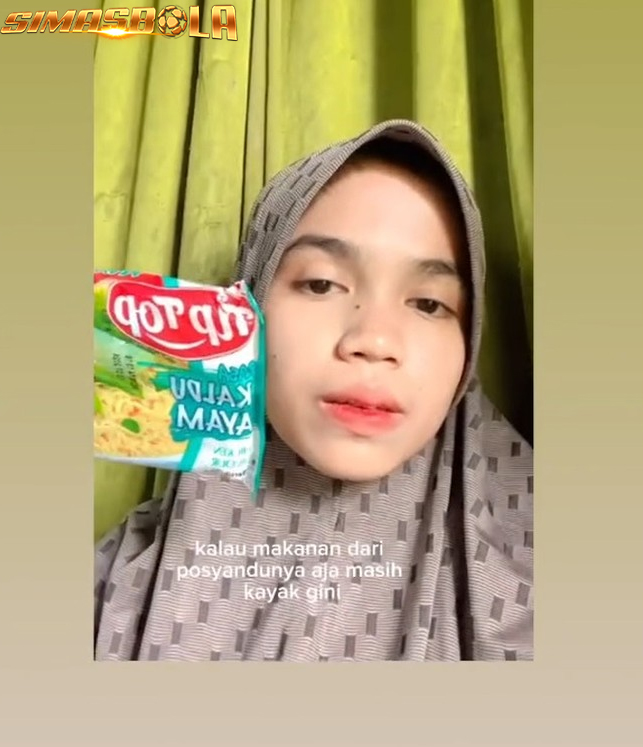 Wanita Aceh Utara Curhat Makanan Video seorang wanita di Aceh Utara yang curhat tentang makanan untuk mencegah stunting di posyandu cuma