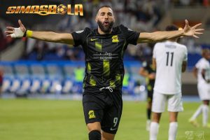 Benzema 3 Kali Beruntun Jadi Penentu Kemenangan Al Ittihad, Karim Benzema lagi-lagi menjadi penentu kemenangan bagi klub barunya, Al Ittihad.