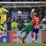 Rekor Liga Champions - Kiper Lazio Cetak Gol Ajaib Menit 95, Atletico Gagal Menang di Sentuhan Terakhir