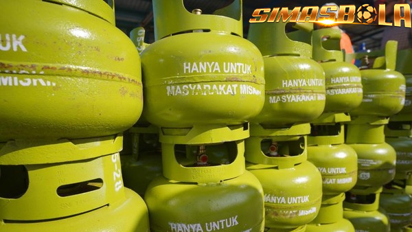 Viral Bajing Loncat Curi Tabung Gas 3 Kg dari Truk di Tanjung Priok Sebuah video viral di media sosial yang memperlihatkan dua pelaku bajing