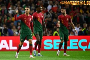 Ronaldo Tembus 125 Gol Kualifikasi Euro 2024 menampilkan tim nasional Portugal yang mendapat satu tiket lolos berkat Cristiano Ronaldo yang