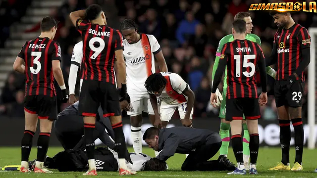 Liga Inggris: Tom Lockyer Pingsan di Lapangan, Laga Bournemouth Vs Luton Town Dihentikan