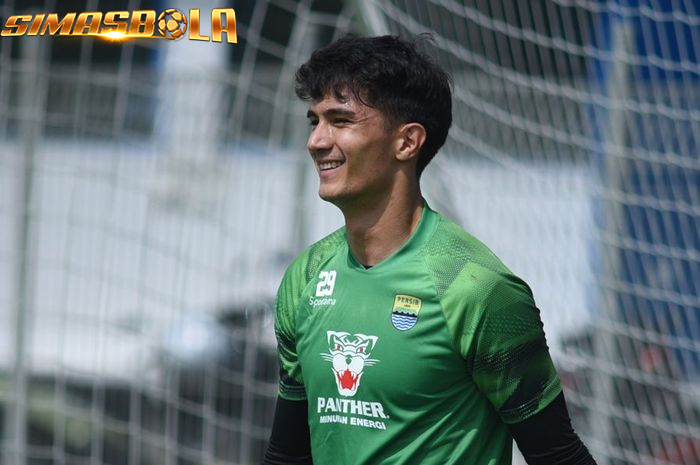 Pemain senior Persib Bandung, Nick Kuipers, turut memberikan komanter terkait penampilan debut Kevin Ray Mendoza di Liga 1 2023/2024