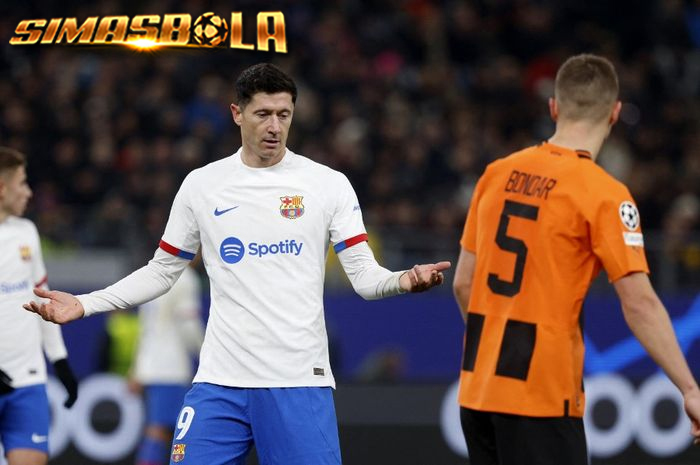 Lini depan Barcelona mendapat kritik menyusul hasil dalam laga terkini kontra Valencia.Barcelona harus puas membawa pulang satu poin