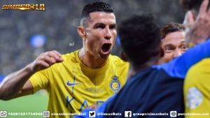 Gol ke-51 dan assist sundulan Cristiano Ronaldo mewarnai kemenangan Al Nassr atas klubnya Steven Gerrard.Al Nassr berhadapan