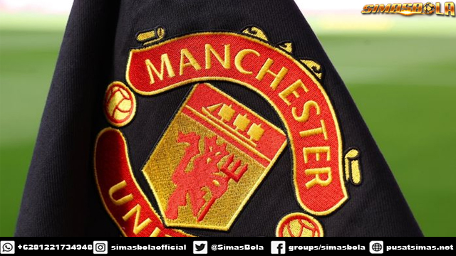 Chairman INEOS, Sir Jim Ratcliffe, telah resmi mengambil alih saham minoritas Manchester United.Kabar mengejutkan datang dari klub Liga