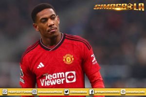 Inter Milan dikabarkan siap untuk menyelamatkan karier penyerang Man United yang kerap disebut netizen Indonesia sebagai "Duta Jalan Sehat"