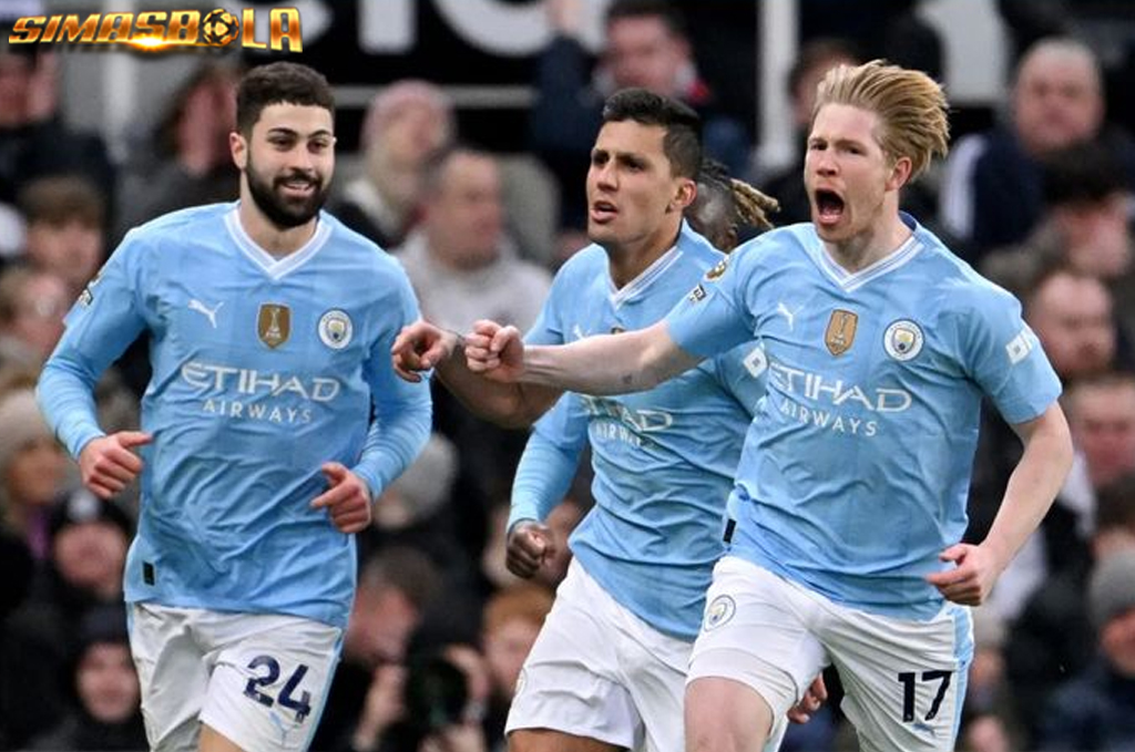 hasil dan Klasemen Liga Inggris - Kevin De Bruyne Bawa Man City Pepet Liverpool, Chelsea Gusur Man United