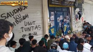 Nasib Gate 13 di Stadion Kanjuruhan Segera Di tentukan Gate 13 di Stadion Kanjuruhan, Kabupaten Malang menjadi saksi bisu targedi kelabu