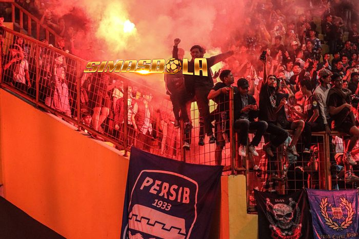 Laga antara Persib Bandung melawan PSIS Semarang pada pekan ke-26 Liga 1 2023/2024 bakal menjadi pertandingan genting buat Maung Bandung.