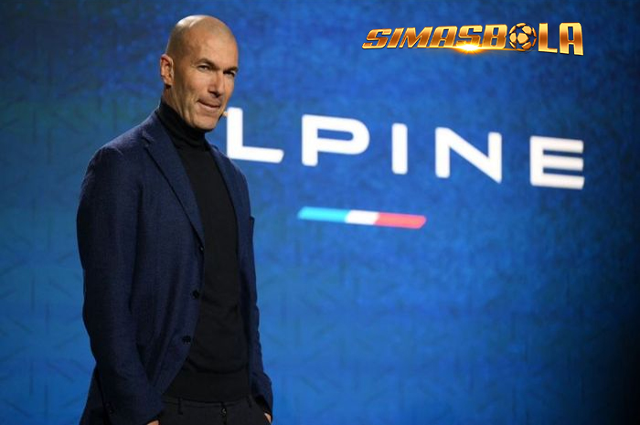 Klub-klub Liga Inggris saat ini sudah jauh dari harapan karena mantan pelatih Real Madrid, Zinedine Zidane, sudah melempar kode