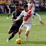 Real Madrid Gagal Unggul Real Madrid membuang peluang untuk unggul 8 poin di atas Girona, sedangkan Barcelona makin dekat dengan runner-up