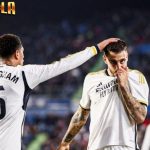 Menangi Derbi Hasil dan klasemen Liga Spanyol 2023-2024 mengantar Real Madrid merebut posisi puncak setelah memenangi laga derbi.