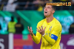 Megabintang Al Nassr, Cristiano Ronaldo, masih ditunggu oleh tiga karma lanjutan setelah gagal mempersembahkan satu trofi mayor