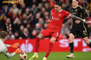 Striker Liverpool, Darwin Nunez, menjadi objek cemoohan netizen gara-gara gagal mencetak gol keren ke gawang Sparta Praha.