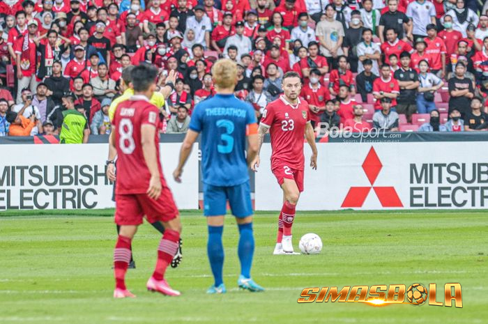 Dokter tim Persib Bandung, Rafi Ghani, membeberkan kondisi Marc Klok yang sempat dikabarkan cedera hingga diragukan