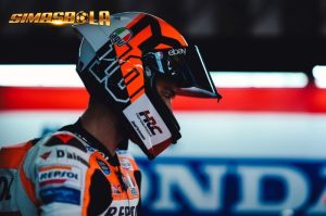 Pembalap Repsol Honda, Luca Marini, sangat marah dengan isu yang menyebut niatnya untuk hengkang. Dia menuding gosip itu diciptakan dengan