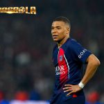 Kylian Mbappe tak sengaja membocorkan transfernya menuju Real Madrid.Sudah dipastikan Kylian Mbappe bakal berganti klub mulai musim 2024-2025