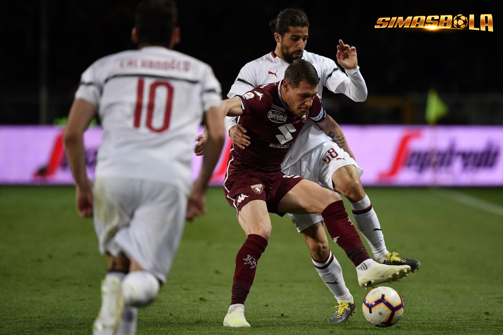 Hasil Liga Italia - Turunkan Skuad Tak Biasa, AC Milan Dilahap Habis Torino