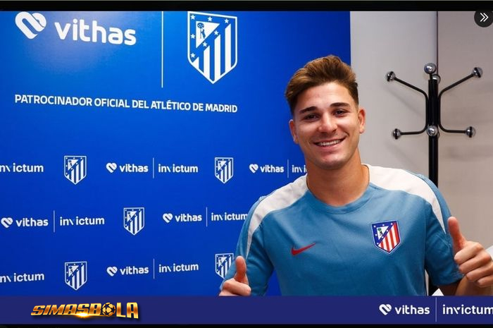 Untuk membuat Julian Alvarez membelot dari Manchester City, Atletico Madrid ternyata sempat menggunakan agen rahasia.