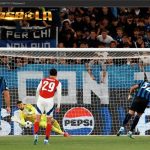 David Raya mengaku hanya beruntung bisa menjadi penyelamat Arsenal usai membuat double save kelas dunia melawan Atalanta.