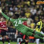 Bikin Double Save Gila di Liga Europa, Andre Onana Malah Kecewa