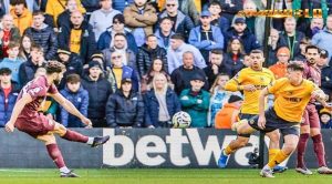 Hasil Liga Inggris - Haaland Mejan, Man City Menang Comeback Atas Wolves Berkat 2 Bek